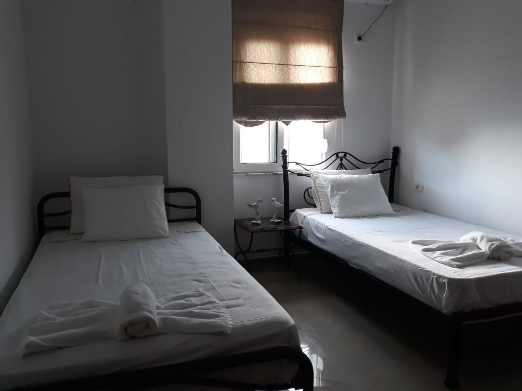Alex Apartments Саранда Екстер'єр фото